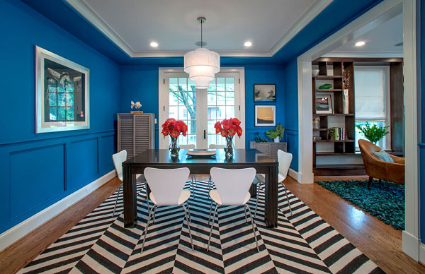 Eye-catching dining room