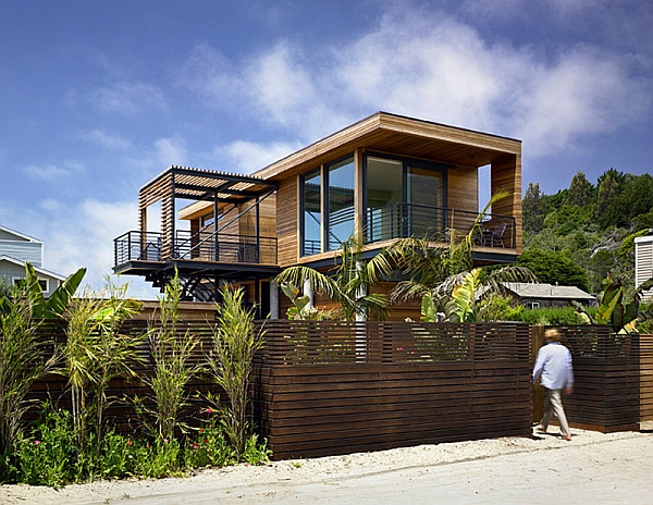 Flood-Proof House with steel frame structure in Stinson Beach, California