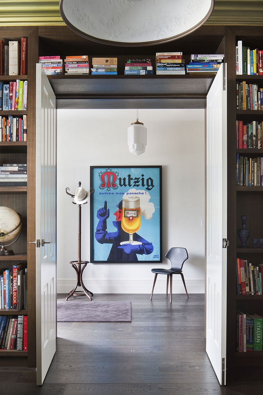 Framed posters add stule to the interior