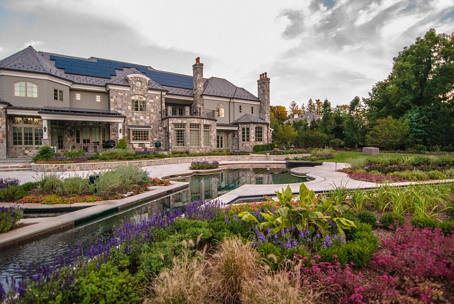 Grand modern residence in the backdrop