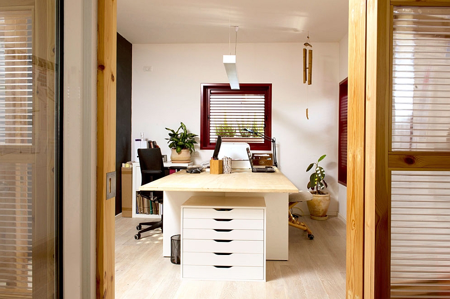 Home work area and study that opens up into the balcony