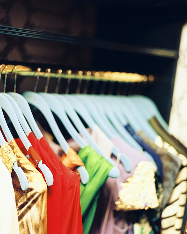 Matching hangers in a chic closet