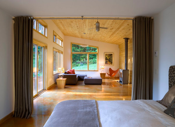 Modern cabin with divider curtain