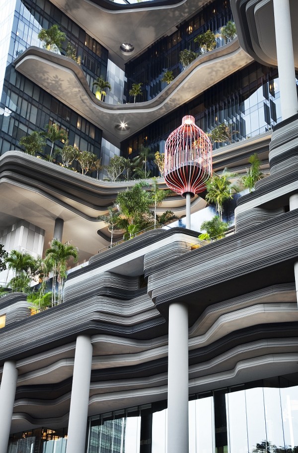 Breathtaking Green Hotel In Singapore Showcases Sustainable ...