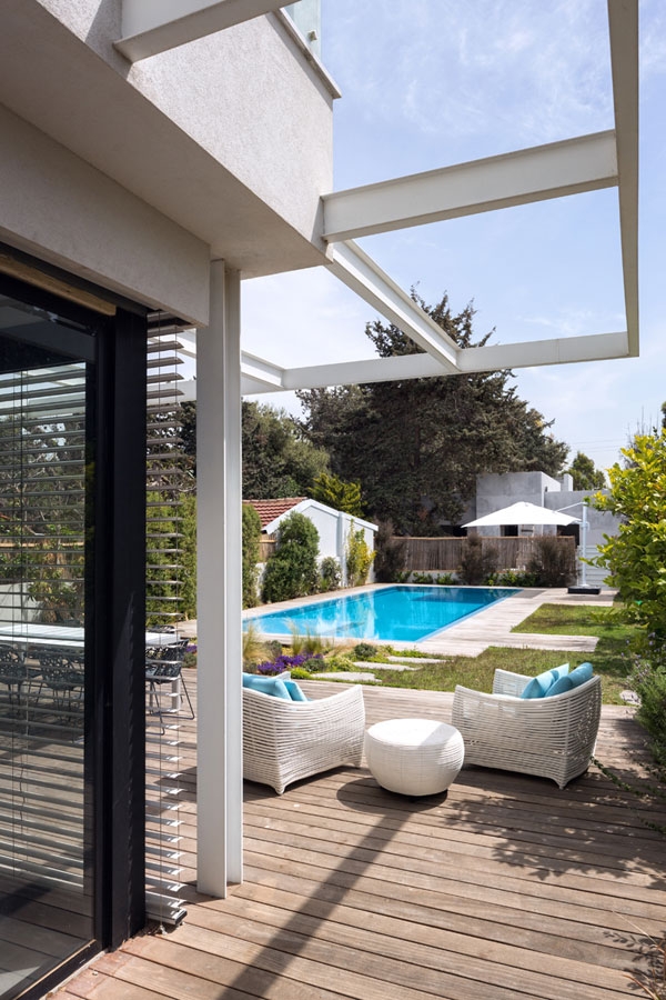 Poolside deck space with posh seating