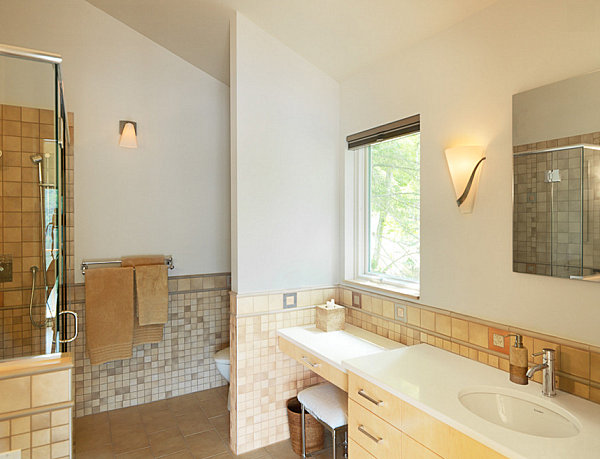 Small lake house bathroom