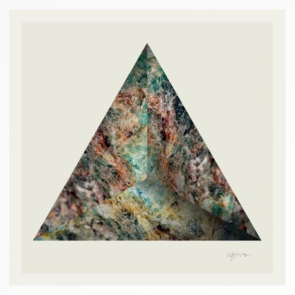 Triangular mineral print