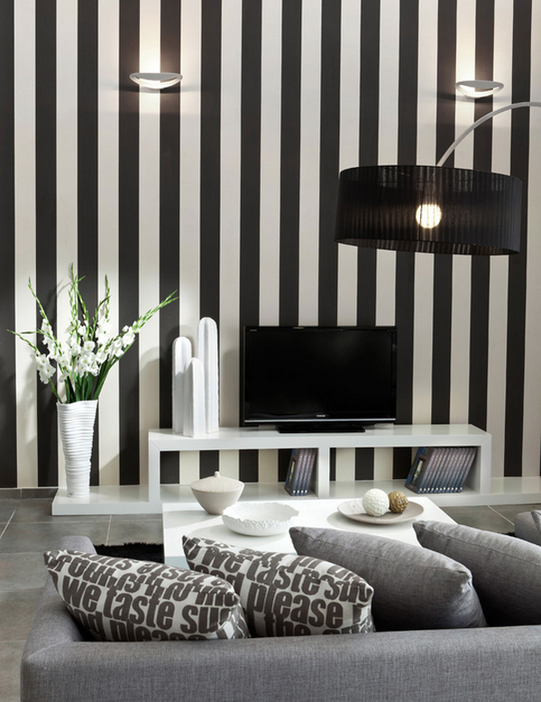 black and white stripes horizontal