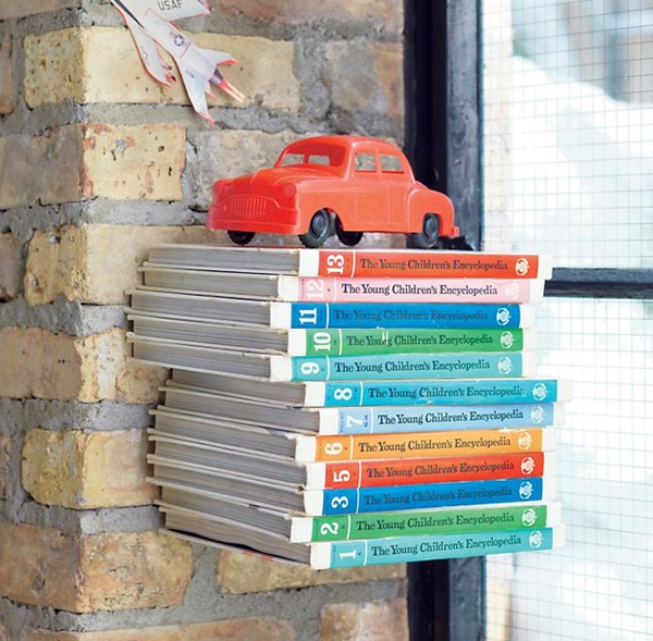 Invisible book shelf