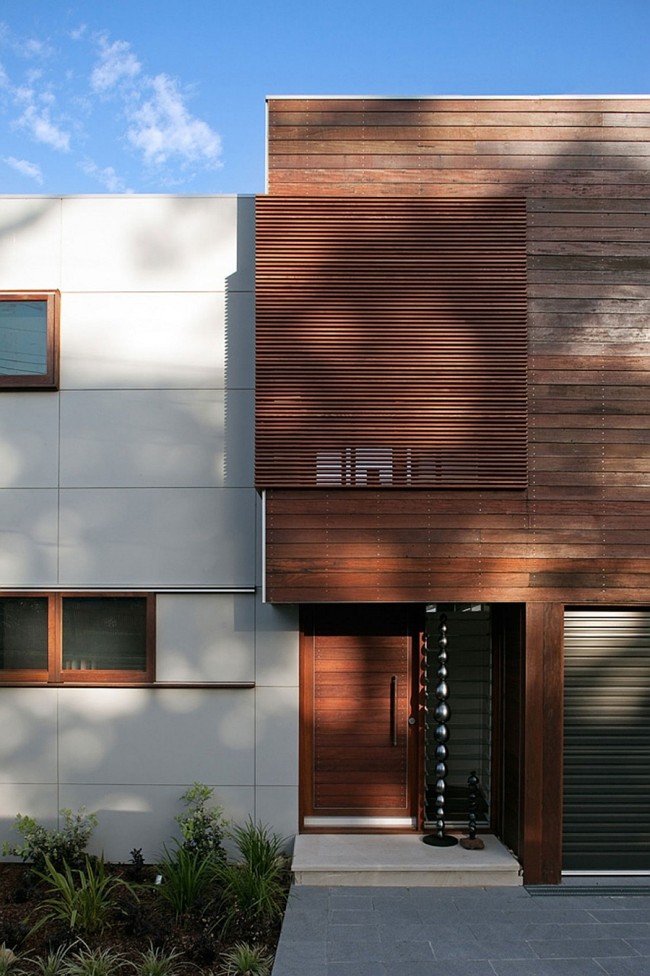 Gorgeous Multi-Level Family House In Sydney Charms With Its Use Of Wood