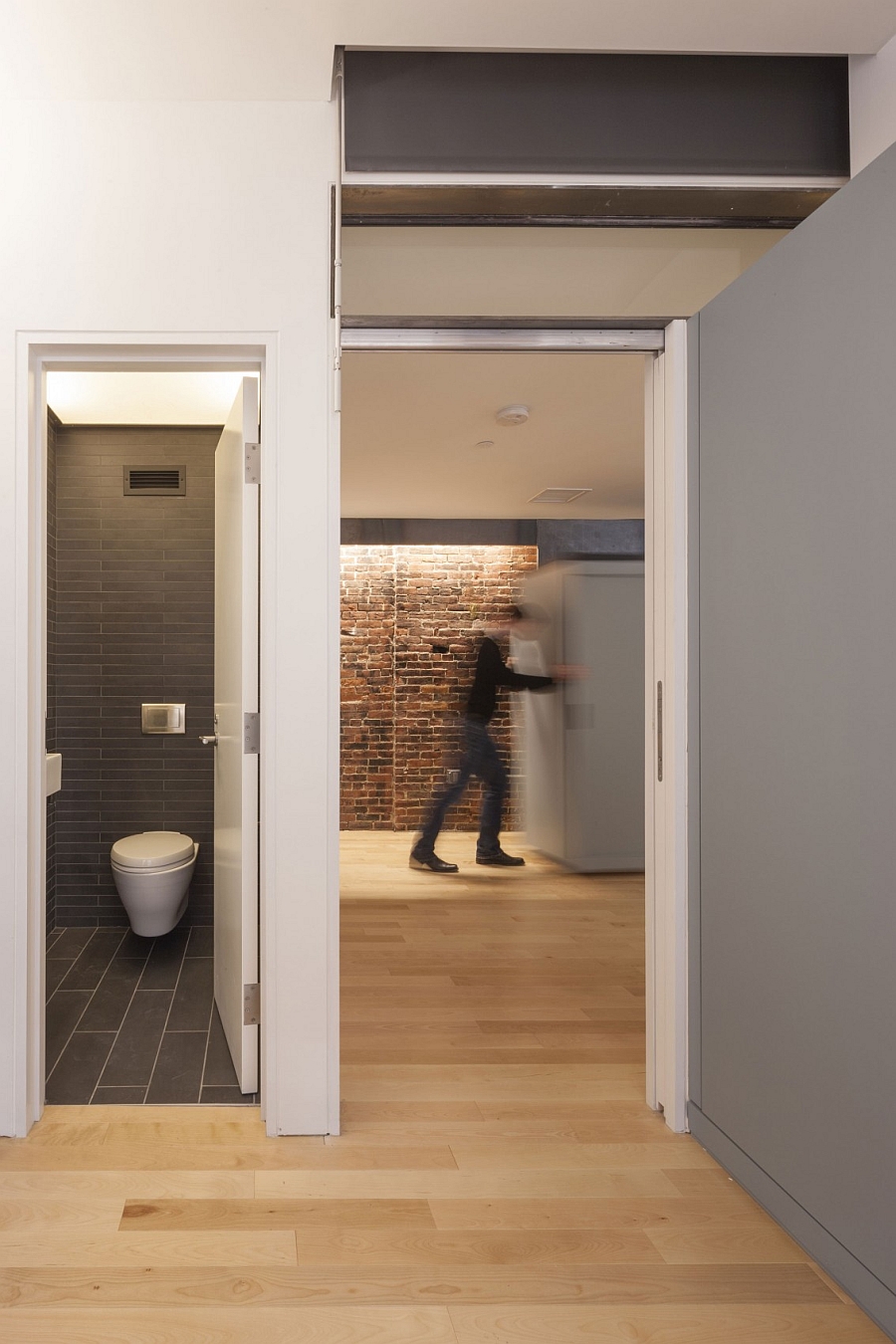 A view of the compact bathroom