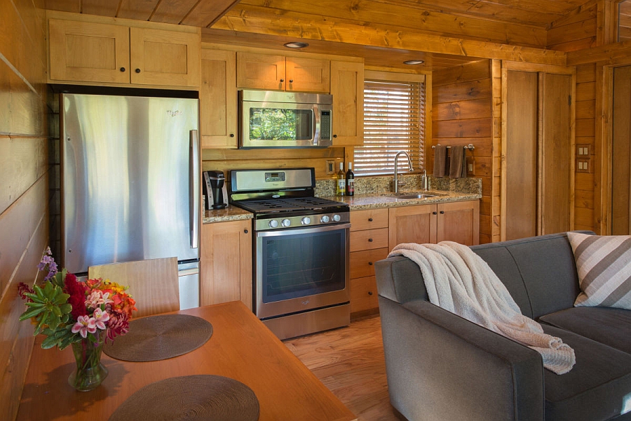 A view of the kitchen and dining area