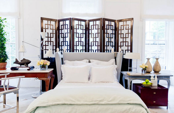 Beautiful asian-style bedrooms with wood elements