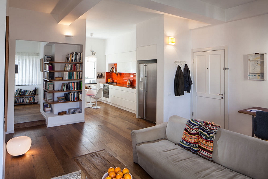 Bedroom and kitchen seperated using a multifunctional wall