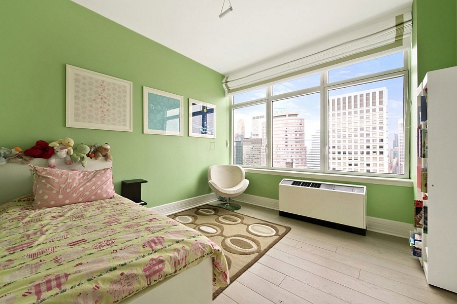 Cool kids' bedroom in green