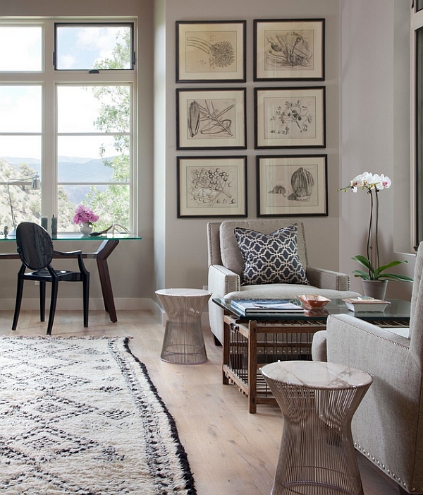 Cozy sitting area with teh view of the Aspen Mountains