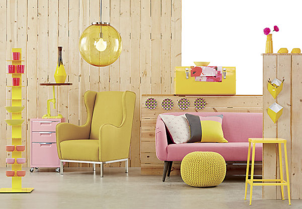 Decor in shades of yellow and pink