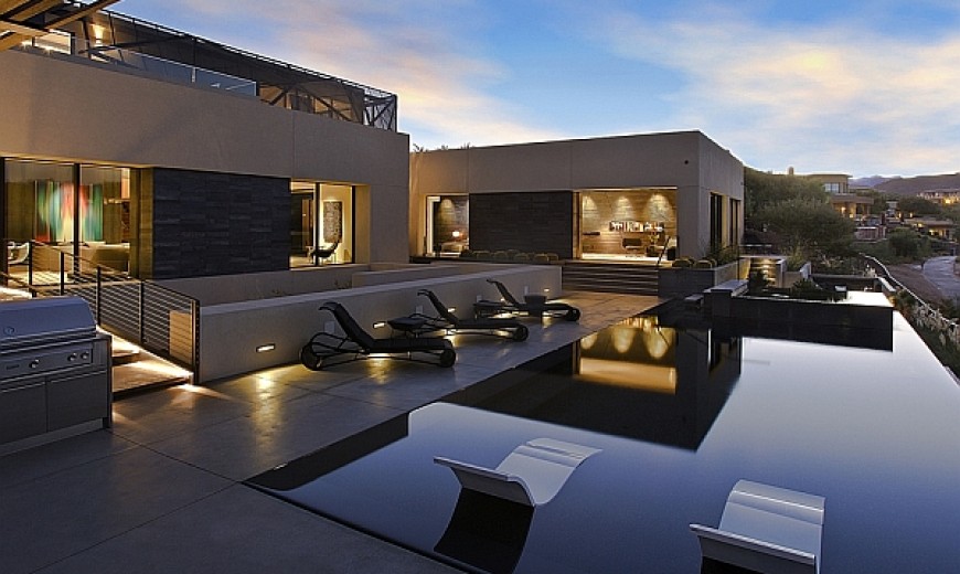 Scintillating Desert House In Las Vegas Brings The Outdoors Inside