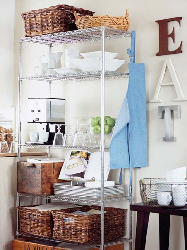 Kitchen wire shelves.jpg