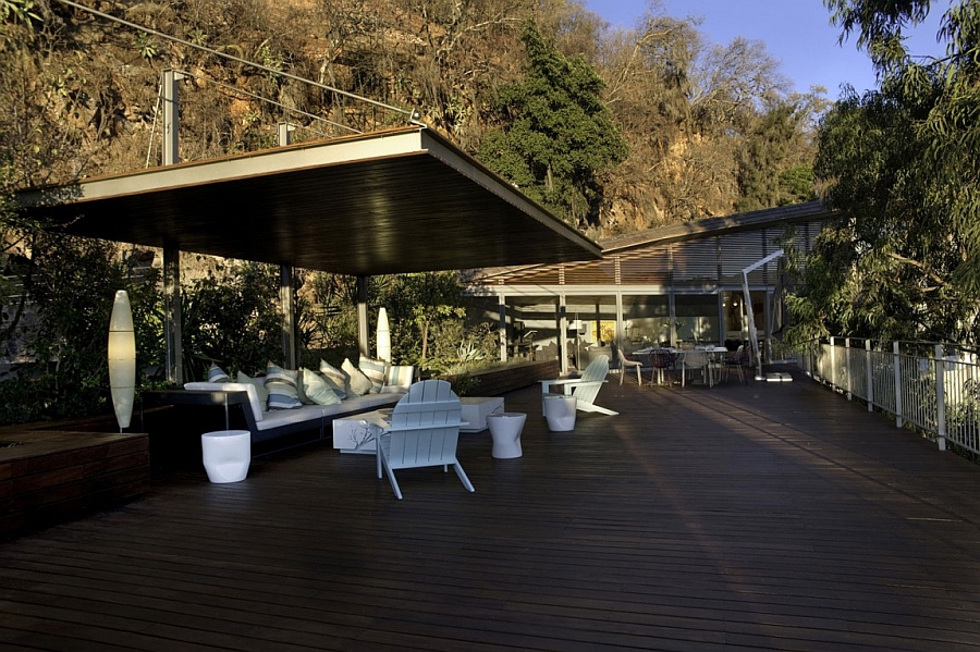 Lavish deck space with views of Lake of Valle of Bravo