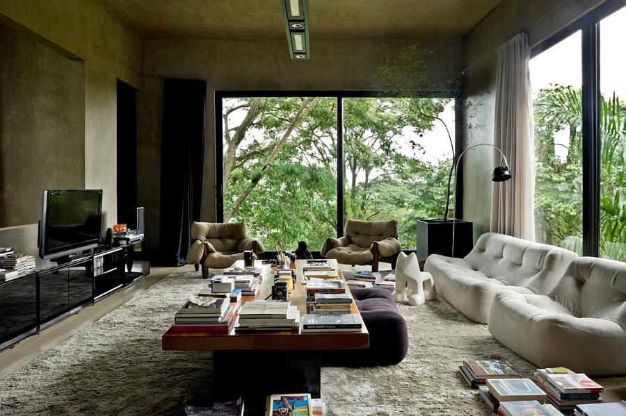 Living room of the cool Brazilian residence