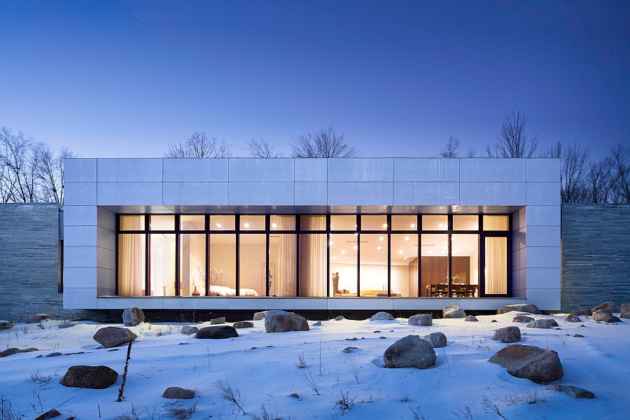 Master bedroom, dining and living room connected with the outdoors visually