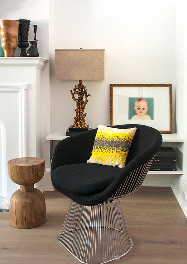 Platner Lounge Chair in the eclectic living room