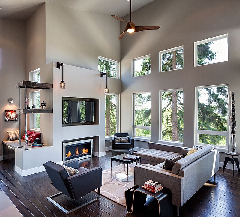 Side table adds a hint of minimalism to this living room