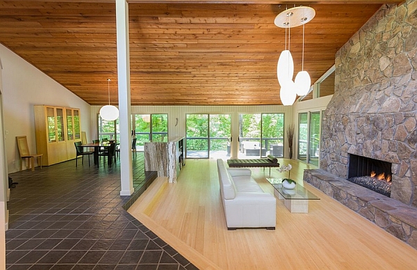 Smart use of pendants in the living room