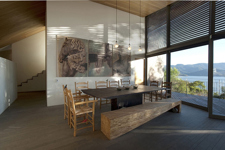 Spacious dining room with a view of the lake