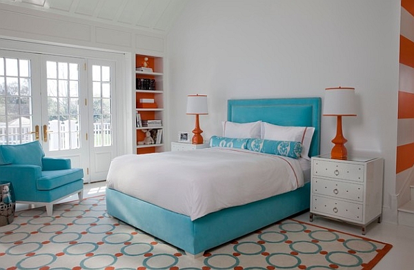 Wonderful combination of blue and orange in the bedroom