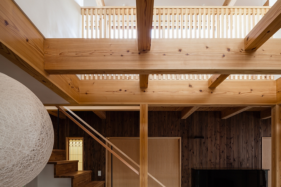 A closer look at the defining feature of the house - Wooden grid ceiling