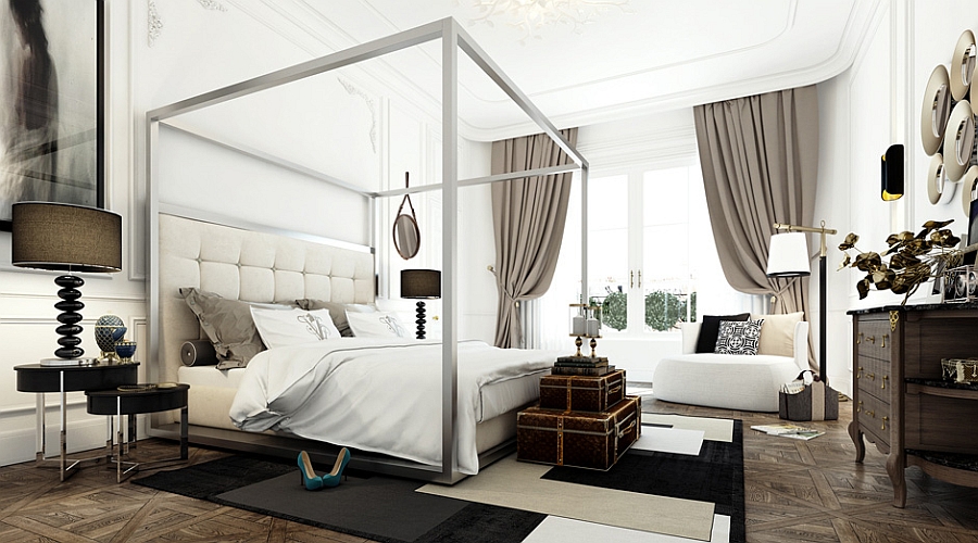 Beautiful bedroom ith a four-poster bed