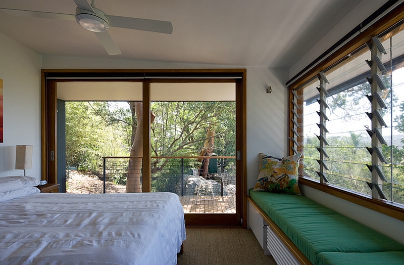 Bedroom that is visually connected with the outdoors