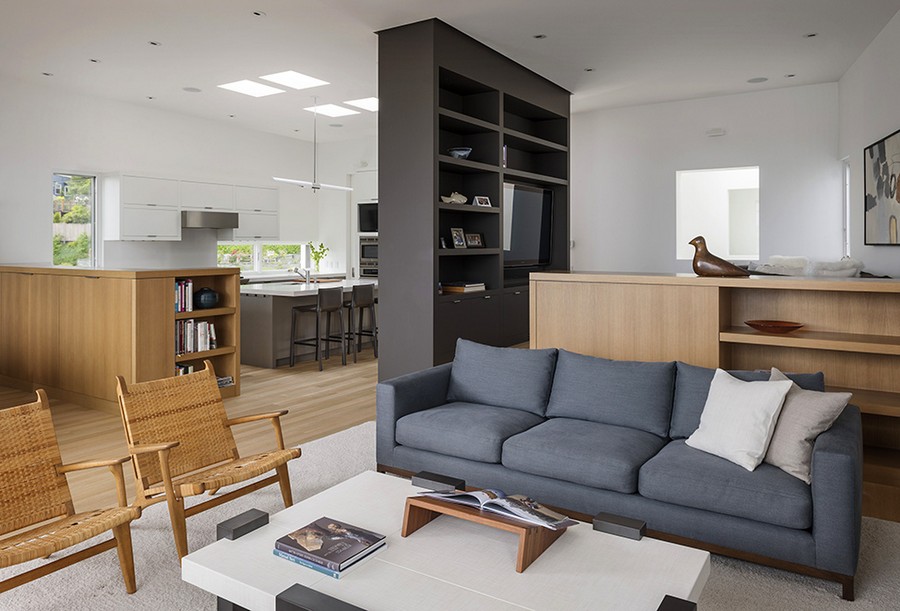 Cabinets used as room dividers to demarcate each room