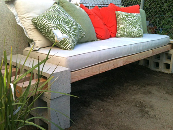 DIY concrete and cinderblock bench