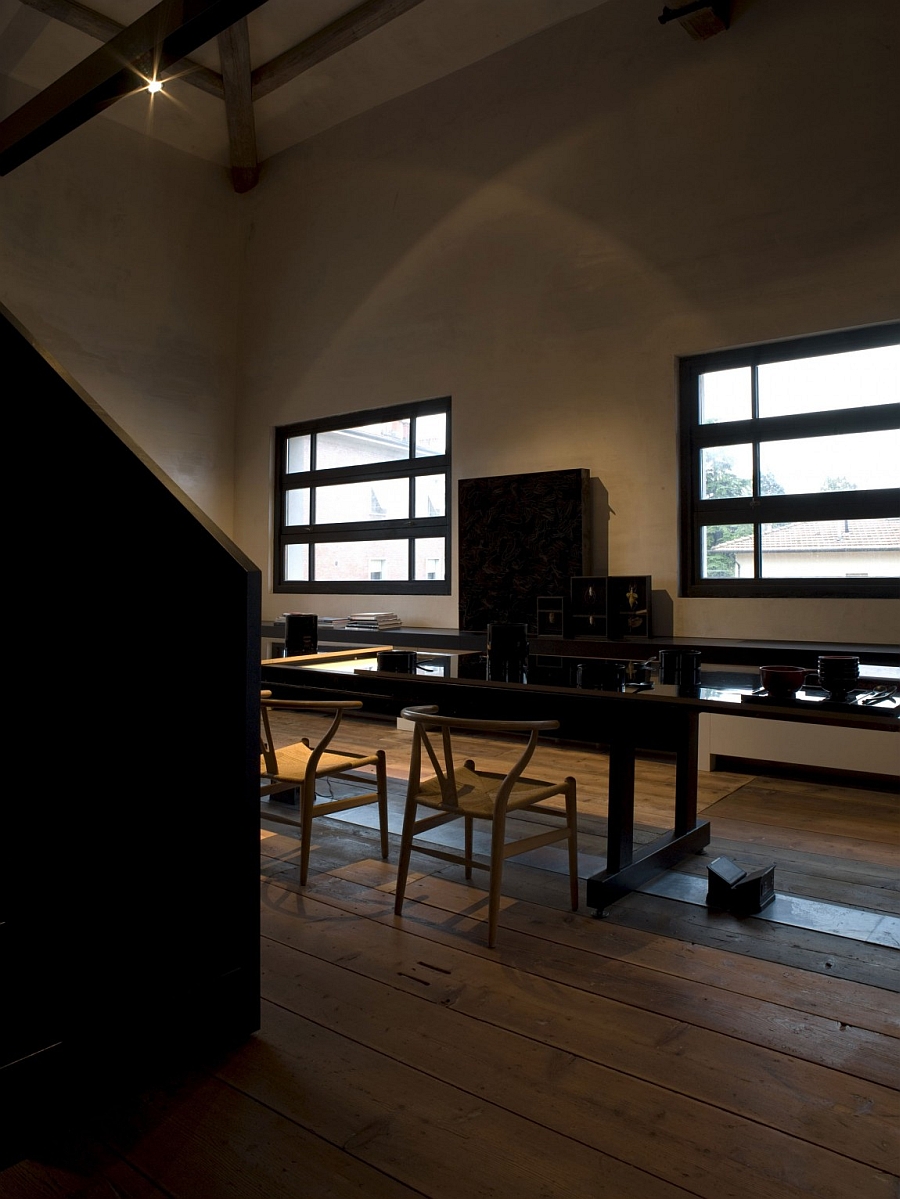 Dining area with the wishbone chairs