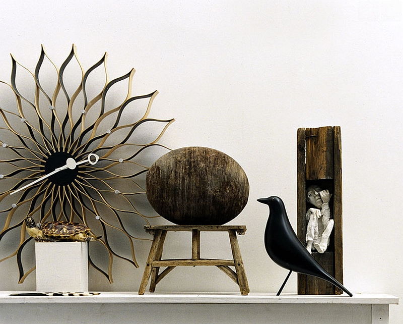 Eames House Bird by Vitra next to the Nelson Clock