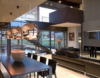 House Serengeti: Sharp Angles, Contemporary Architecture & Luxurious Decor