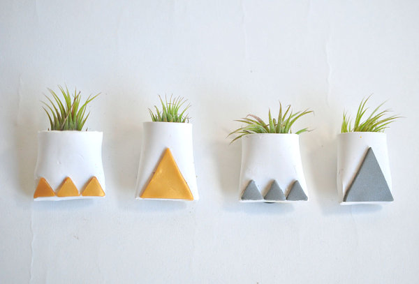 Magnetic air plant holders