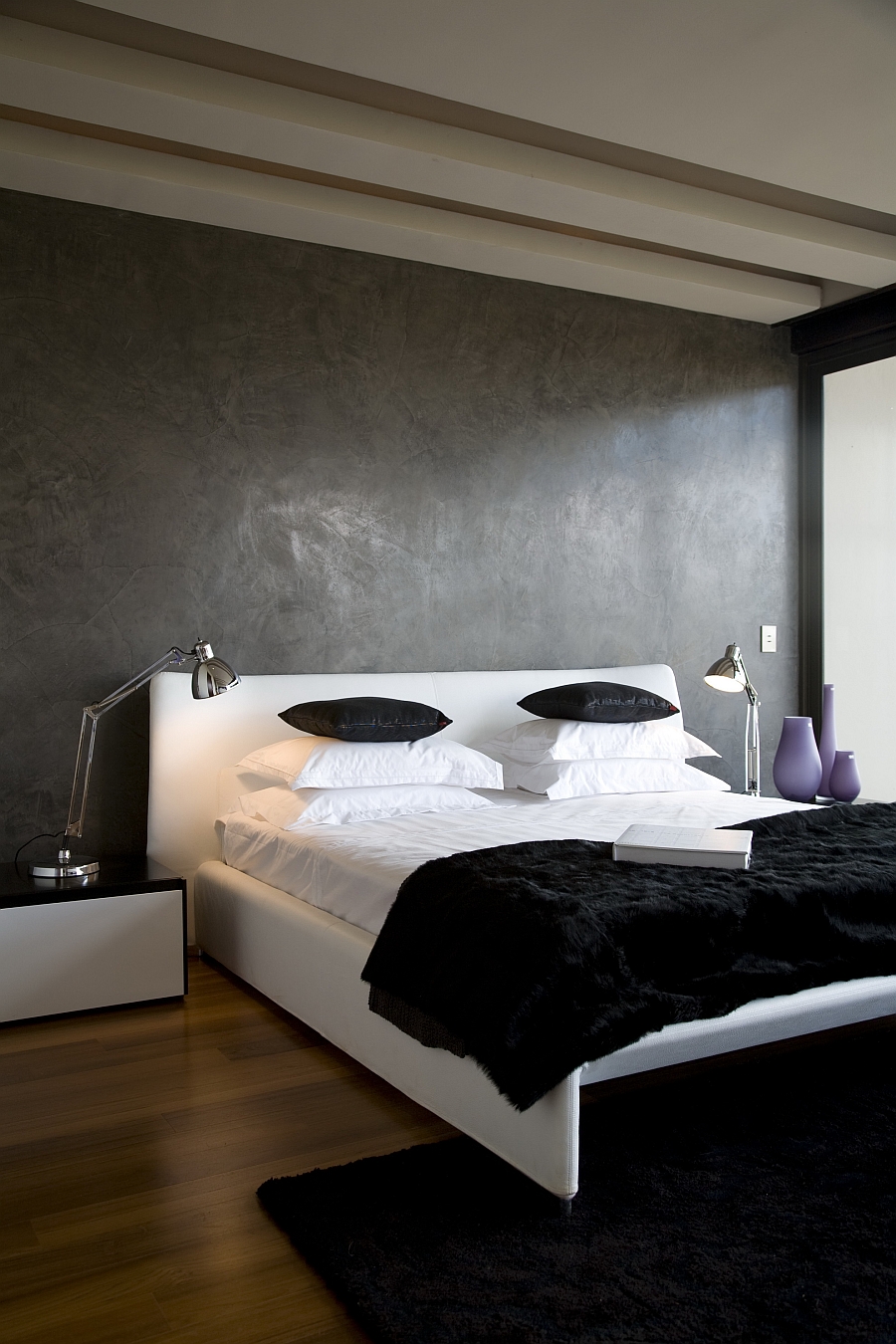 Minimalist bedroom in black, white and grey