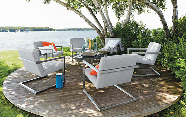 Modern lounge chairs for the outdoors