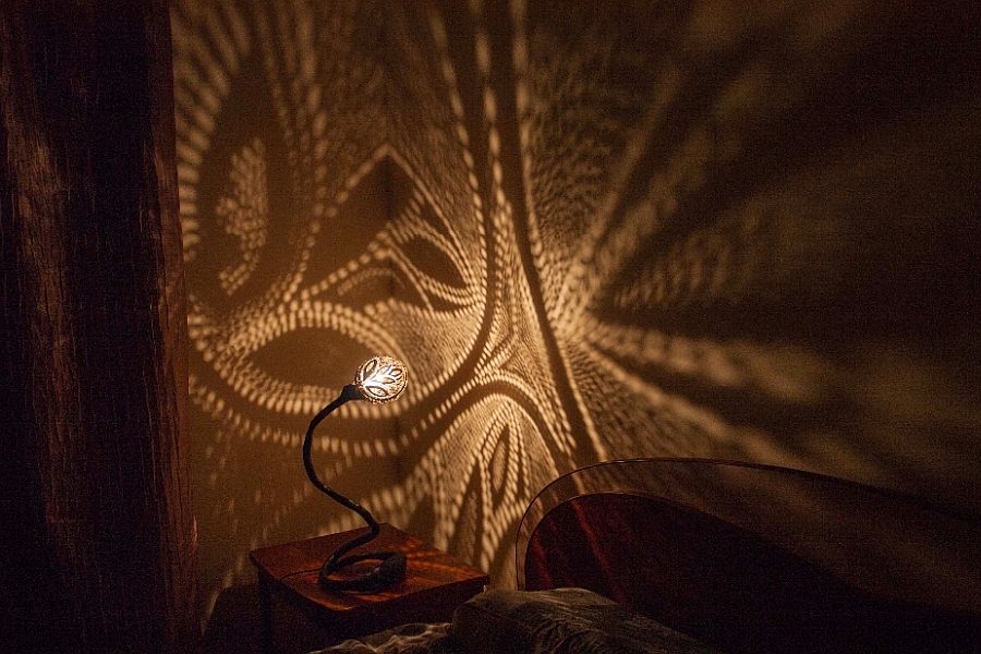 Nymphs lamp as a bedside lighting addition