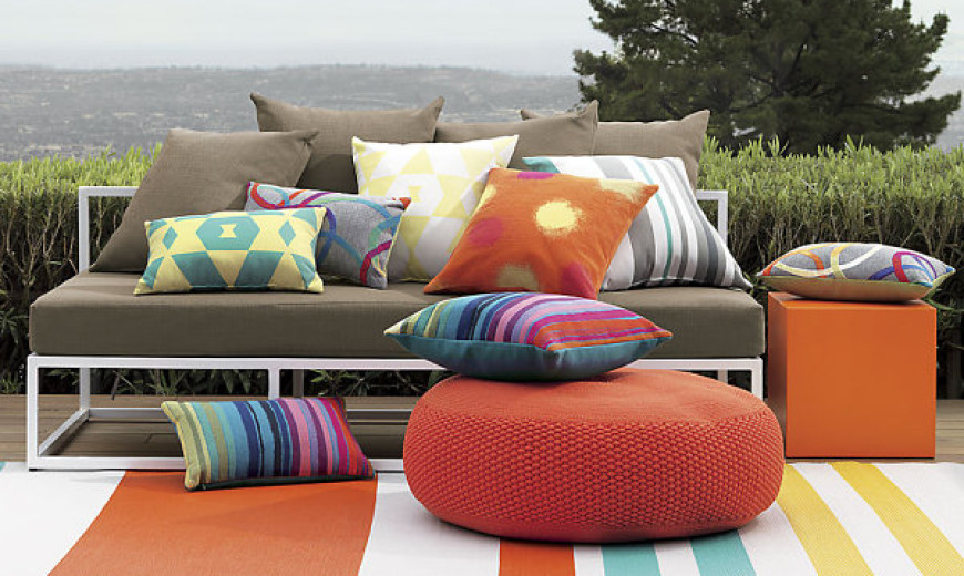 12 Modern Outdoor Furniture Finds