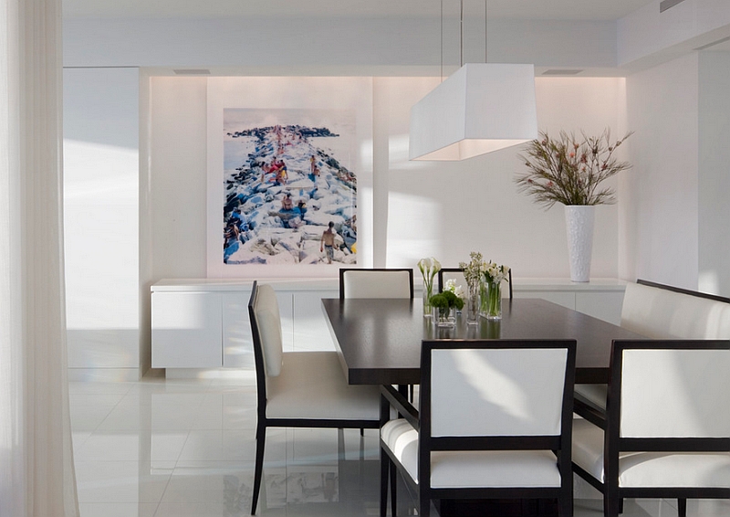 Sophisticated, minimal dining room in black and white