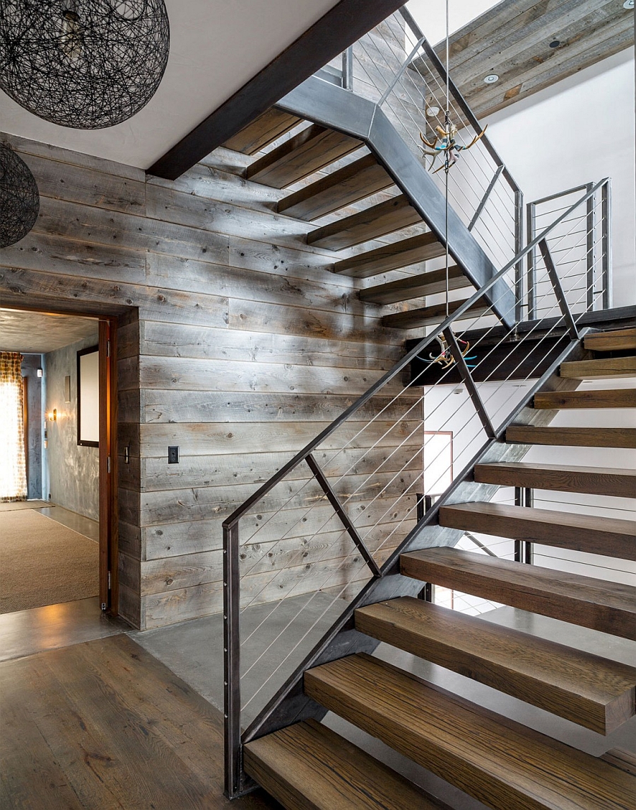 Traditional staircase leading to the bedrooms