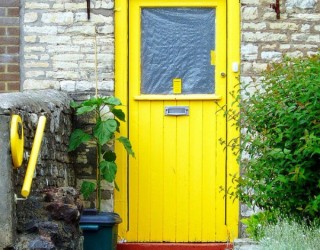 Make a Dramatic First Impression: 15 Painted Front Doors