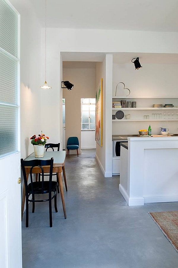 A view of the corridor leading to the bedroom