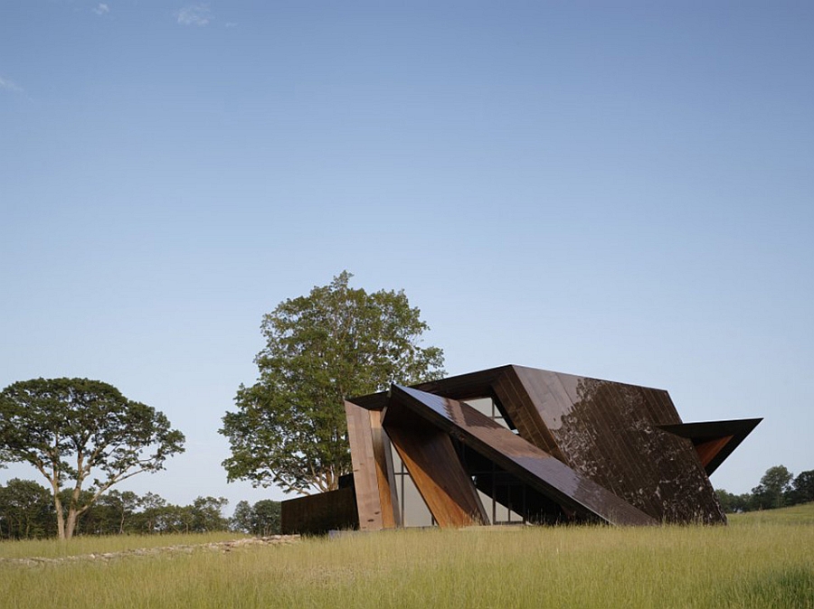 Angular extreior of the Daniel Libeskind 18.36.54 House