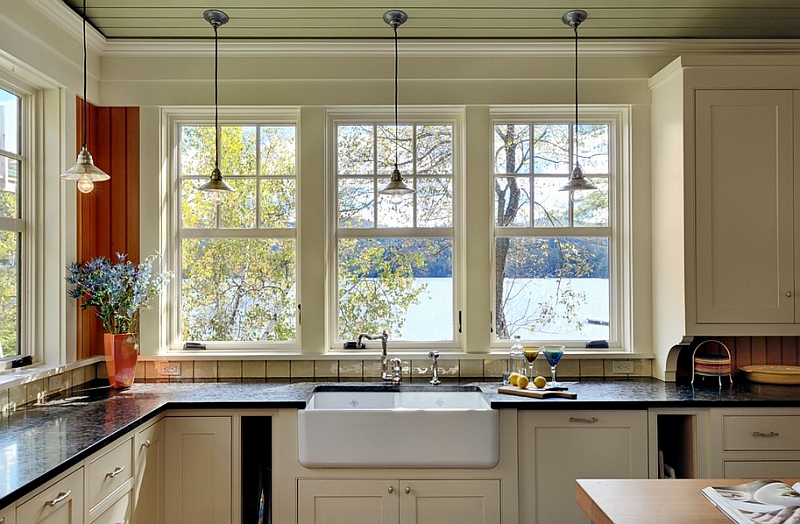 Apron sink in the lovely kitchen